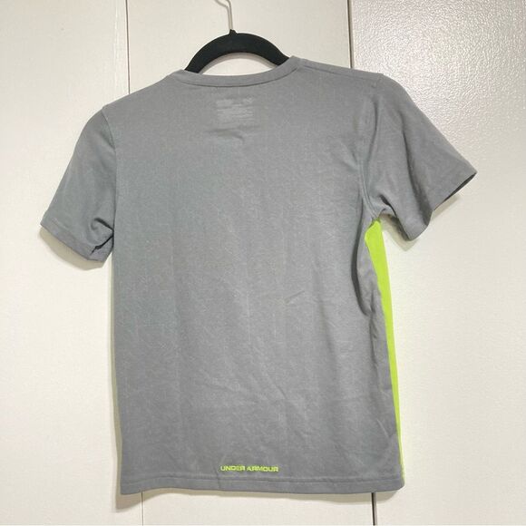 UNDER ARMOUR Loose Heat Gear Athletic Tshirt Lime Green Gray Youth Small - Picture 5 of 12